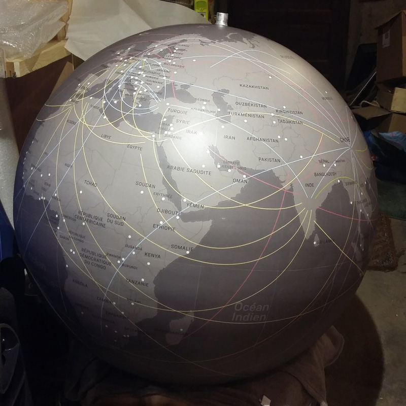 Globe terrestre Litavisde 80 cm pour un événement.
